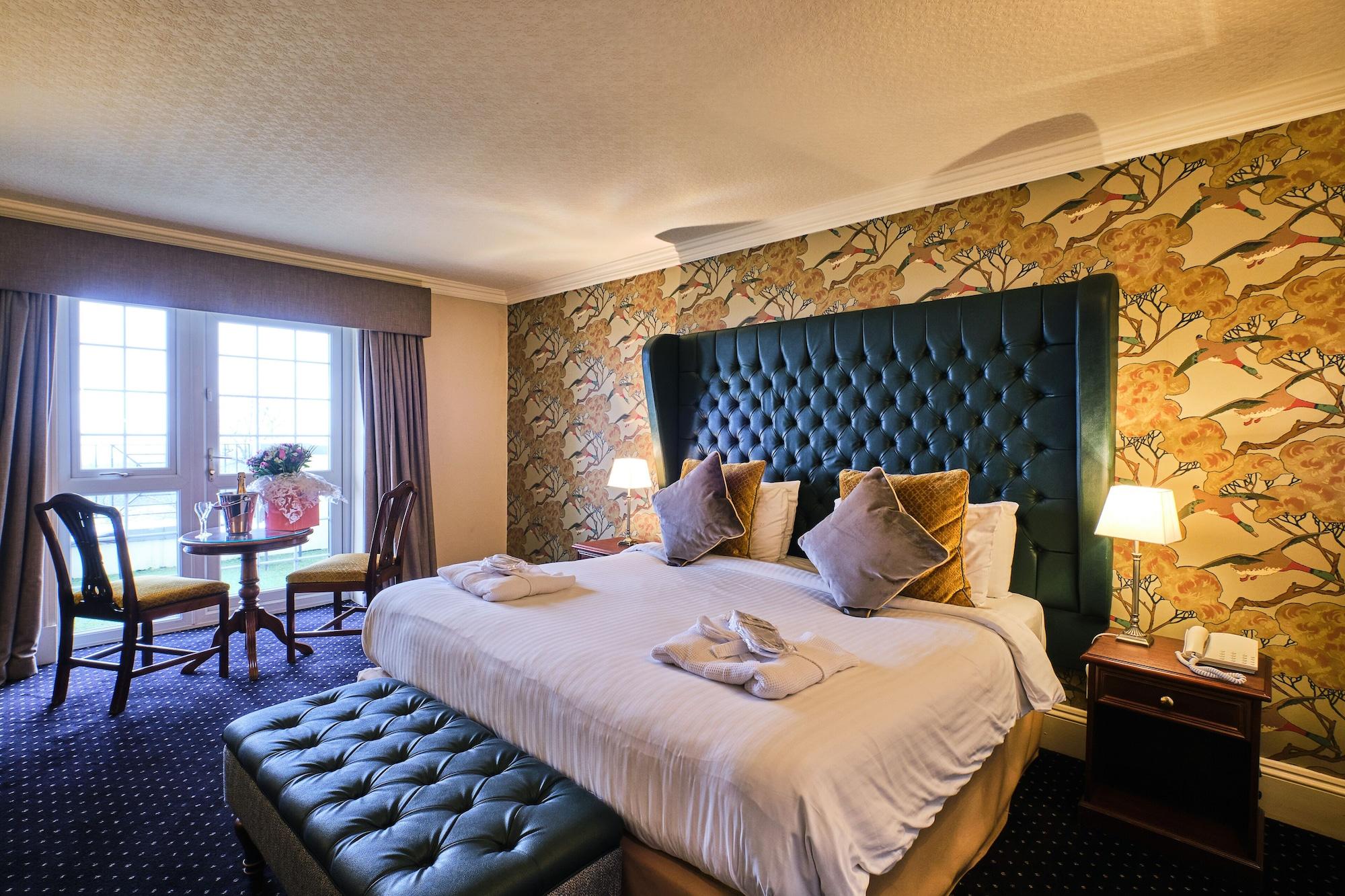 New House Country Hotel Кардиф Екстериор снимка
