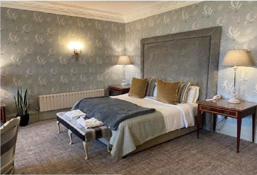 New House Country Hotel Кардиф Екстериор снимка