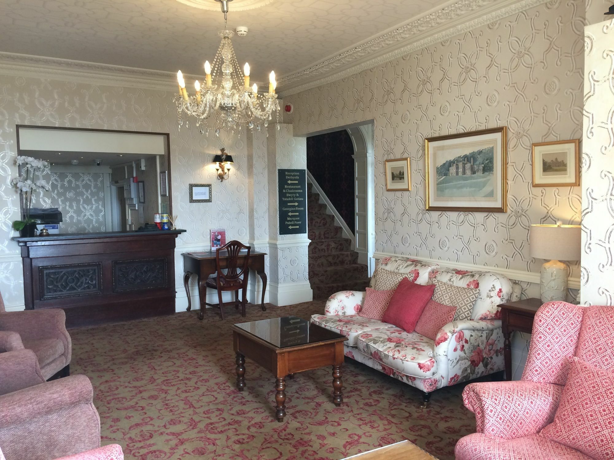 New House Country Hotel Кардиф Екстериор снимка